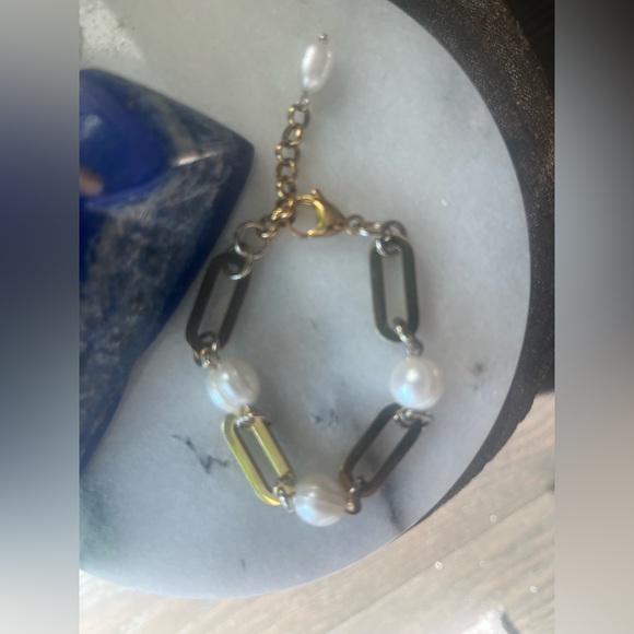 Boutique Minimaliste Amalia Bracelet - Picture 2 of 3